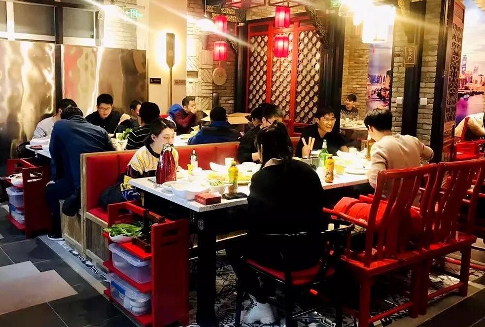 三亞開火鍋加盟店如何裝修設(shè)計？