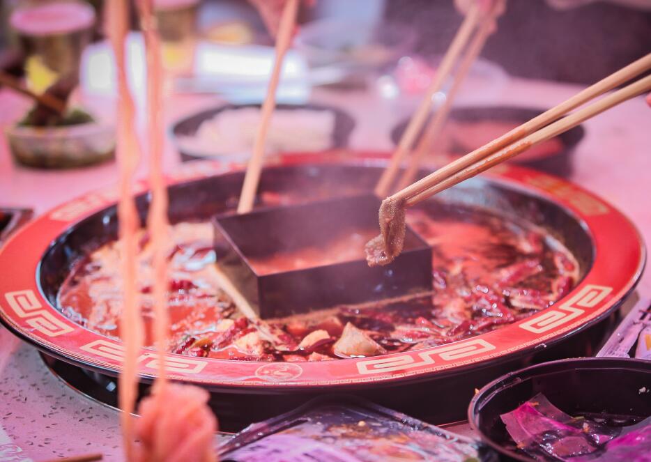 生活從來(lái)不缺重頭再來(lái)的勇氣，只缺一頓火鍋！